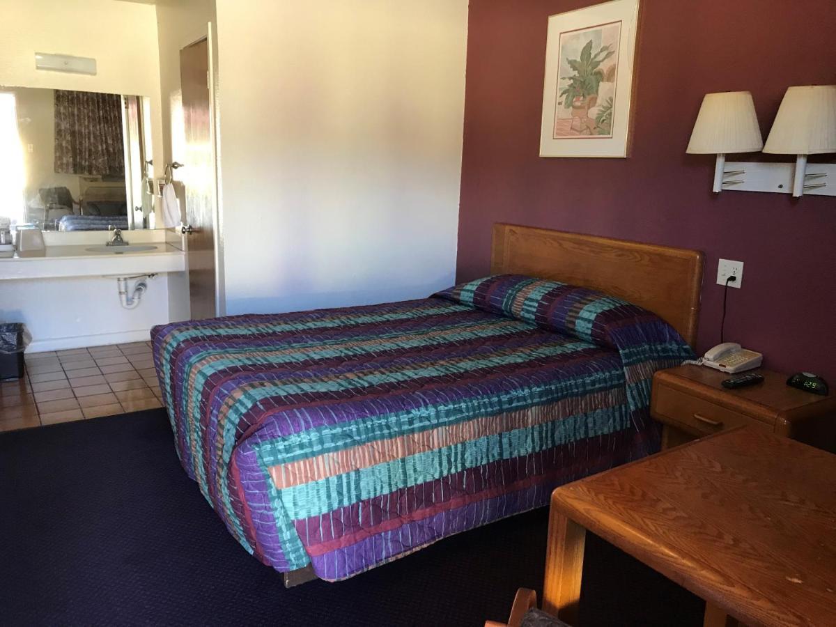 Luxury Inn George West Eksteriør bilde