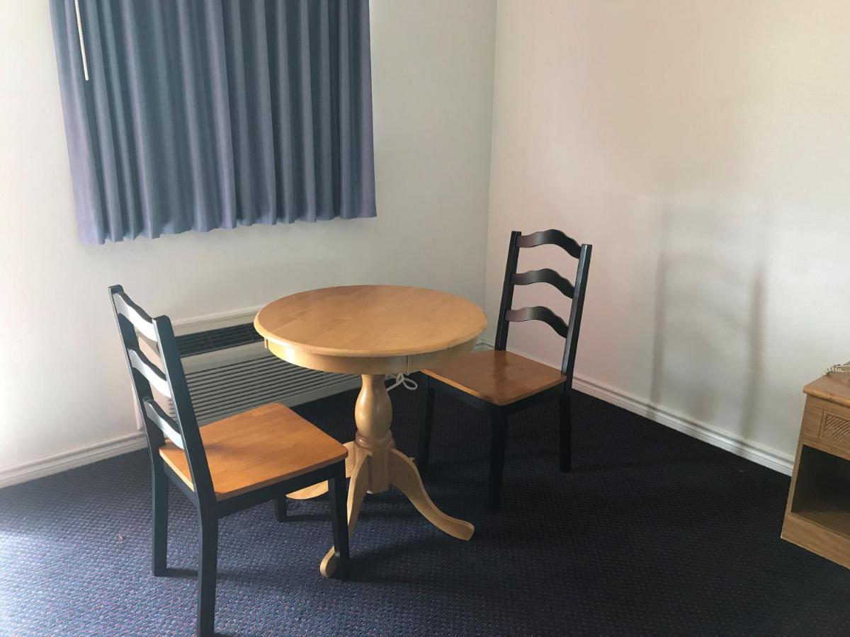 Luxury Inn George West Eksteriør bilde